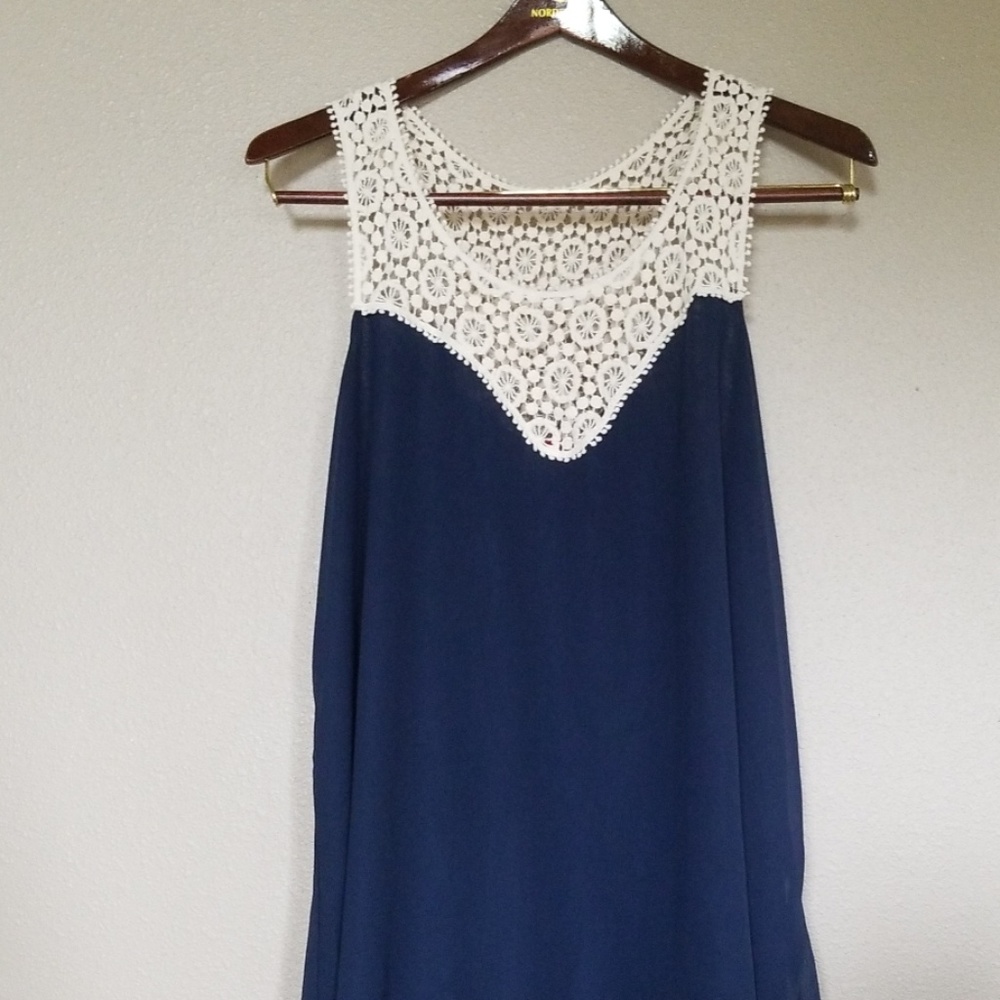 Chiffon w/ crocheted yoke tank